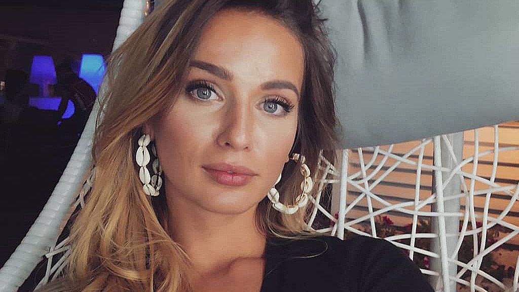Adelina Seres comunica el motivo por el que tiene que pasar por quirófano