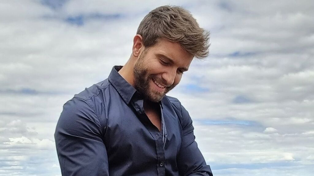 Pablo Alborán sufre un accidente doméstico: "Llevo dos horas llorando"