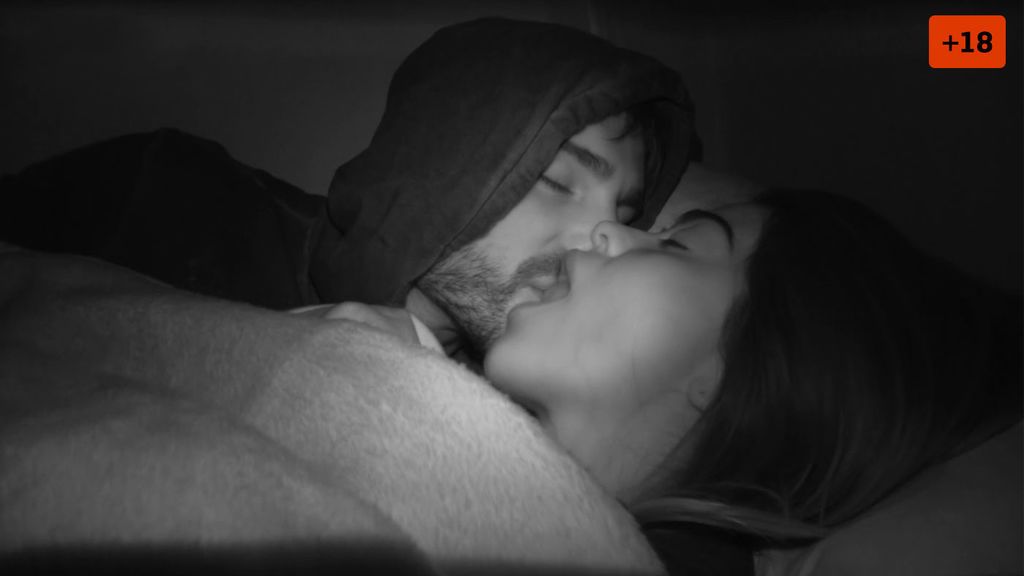 Capítulo 8: Violeta y Fabio hacen el amor en la primera noche