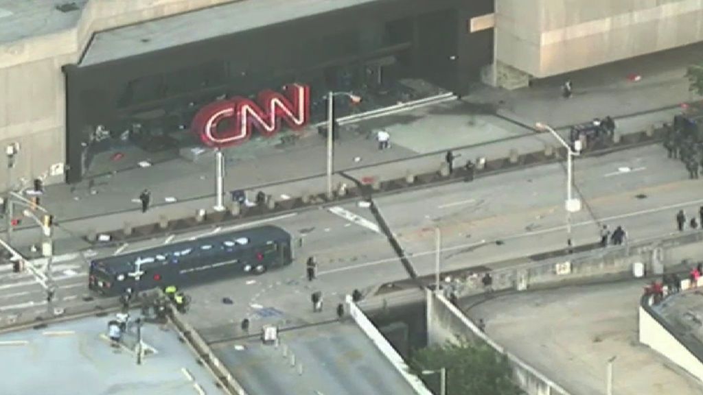 Las protestas por el asesinato de George Floyd llegan hasta la sede de la CNN en Atlanta