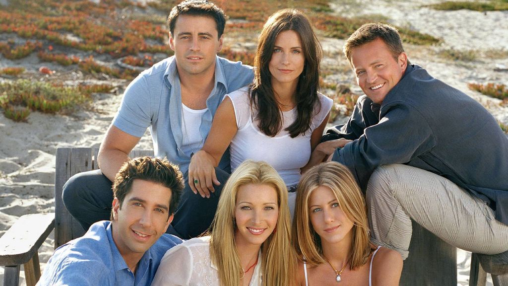 Jennifer Aniston, junto a sus compañeros de reparto, en 'Friends'.