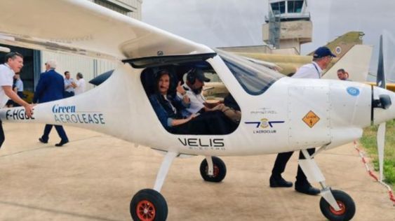 Así ha despegado el primer avión eléctrico en España