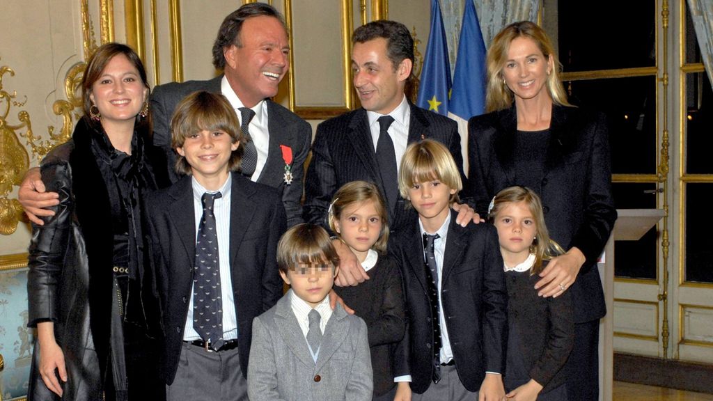 ¿Quiénes son y en qué andan los ocho hijos de Julio Iglesias?