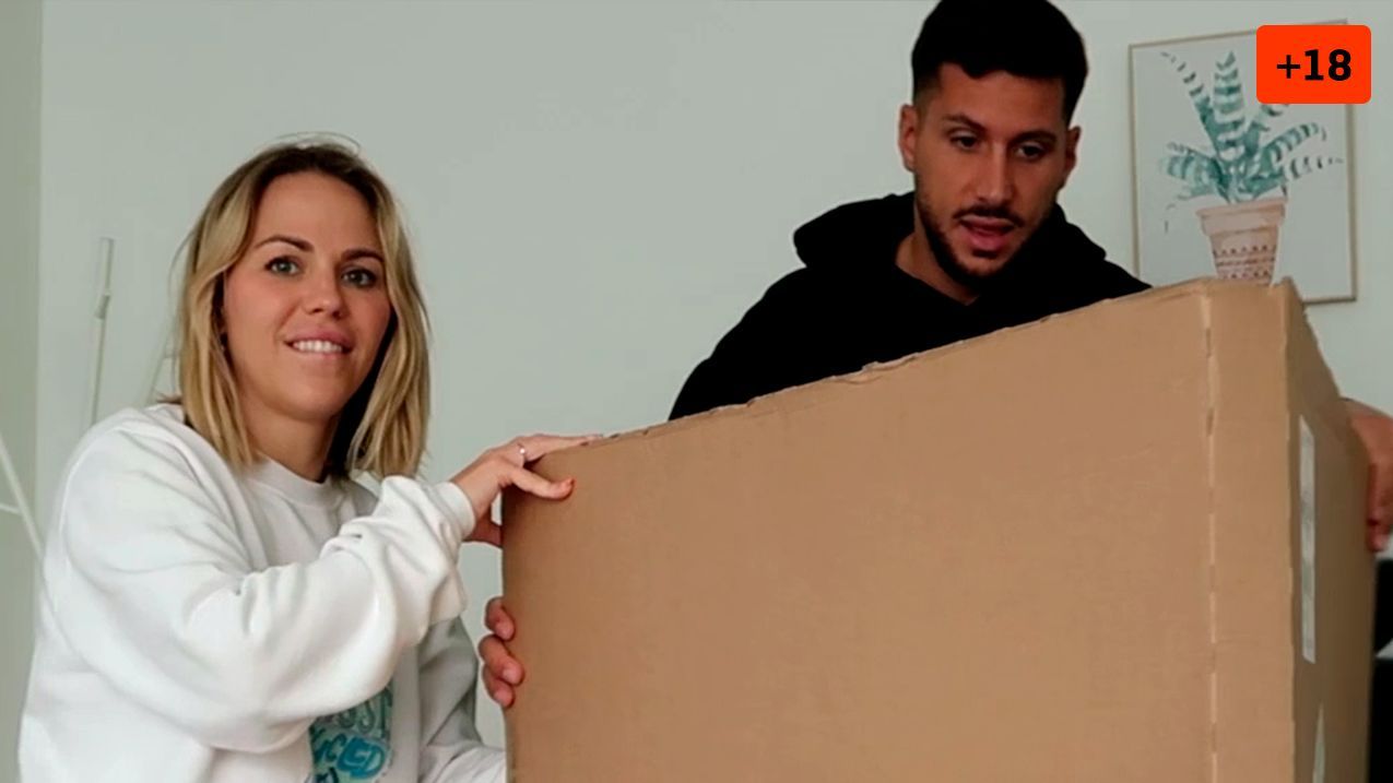 Yoli y Jorge reaccionan a su enorme cuadro al desnudo (1/2)