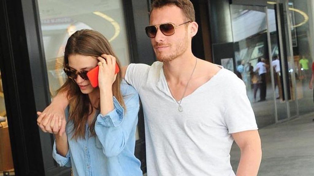 Así fue la relación entre Kerem Bürsin y Serenay Sarıkaya