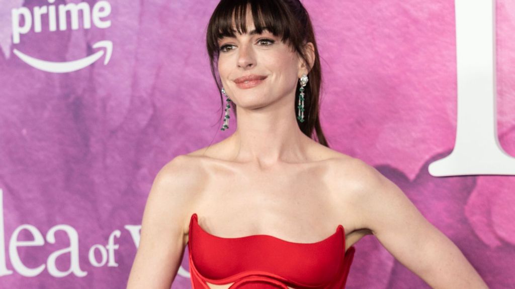 La actriz Anne Hathaway