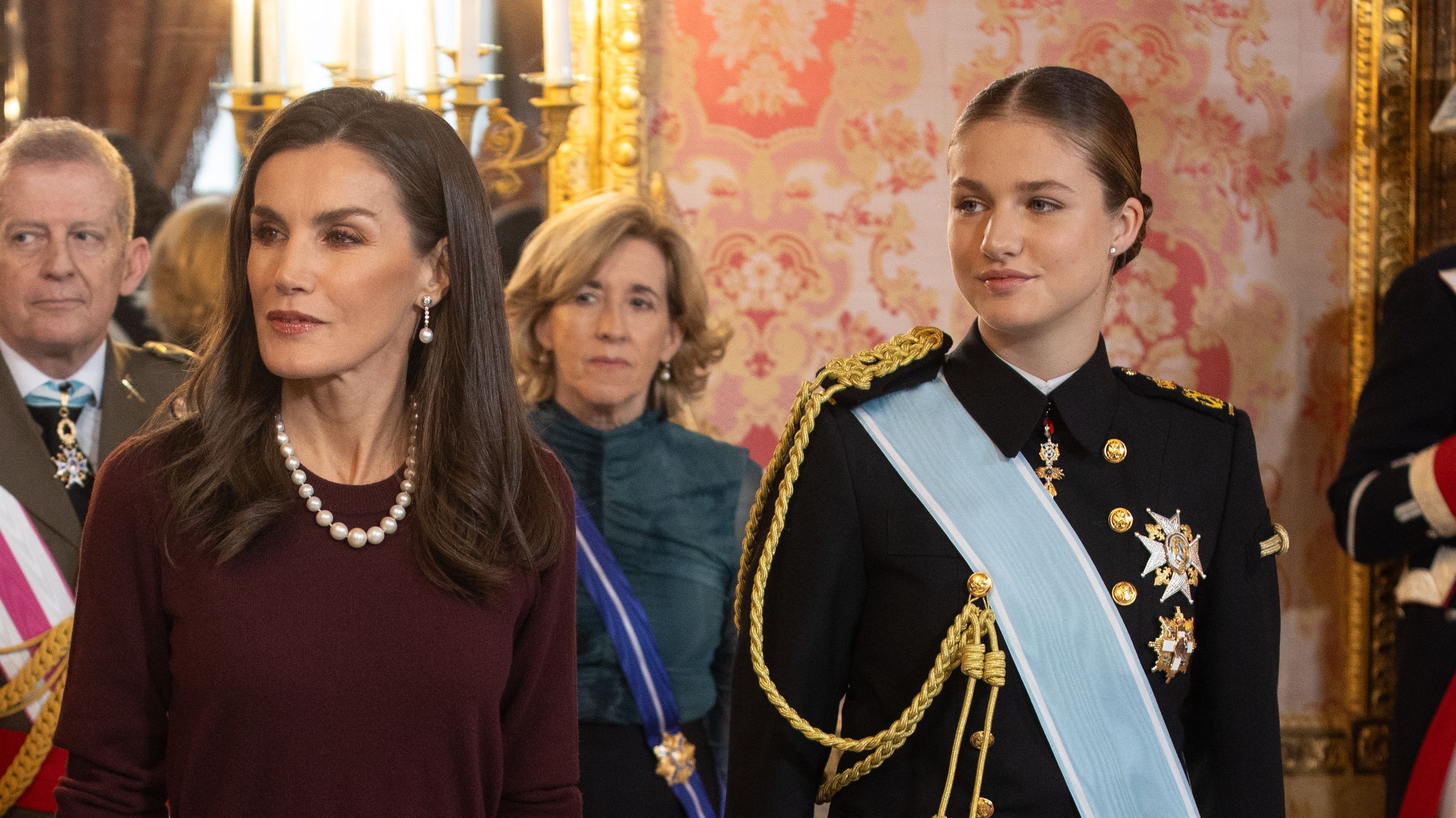 La reina Letizia con el collar de perlas