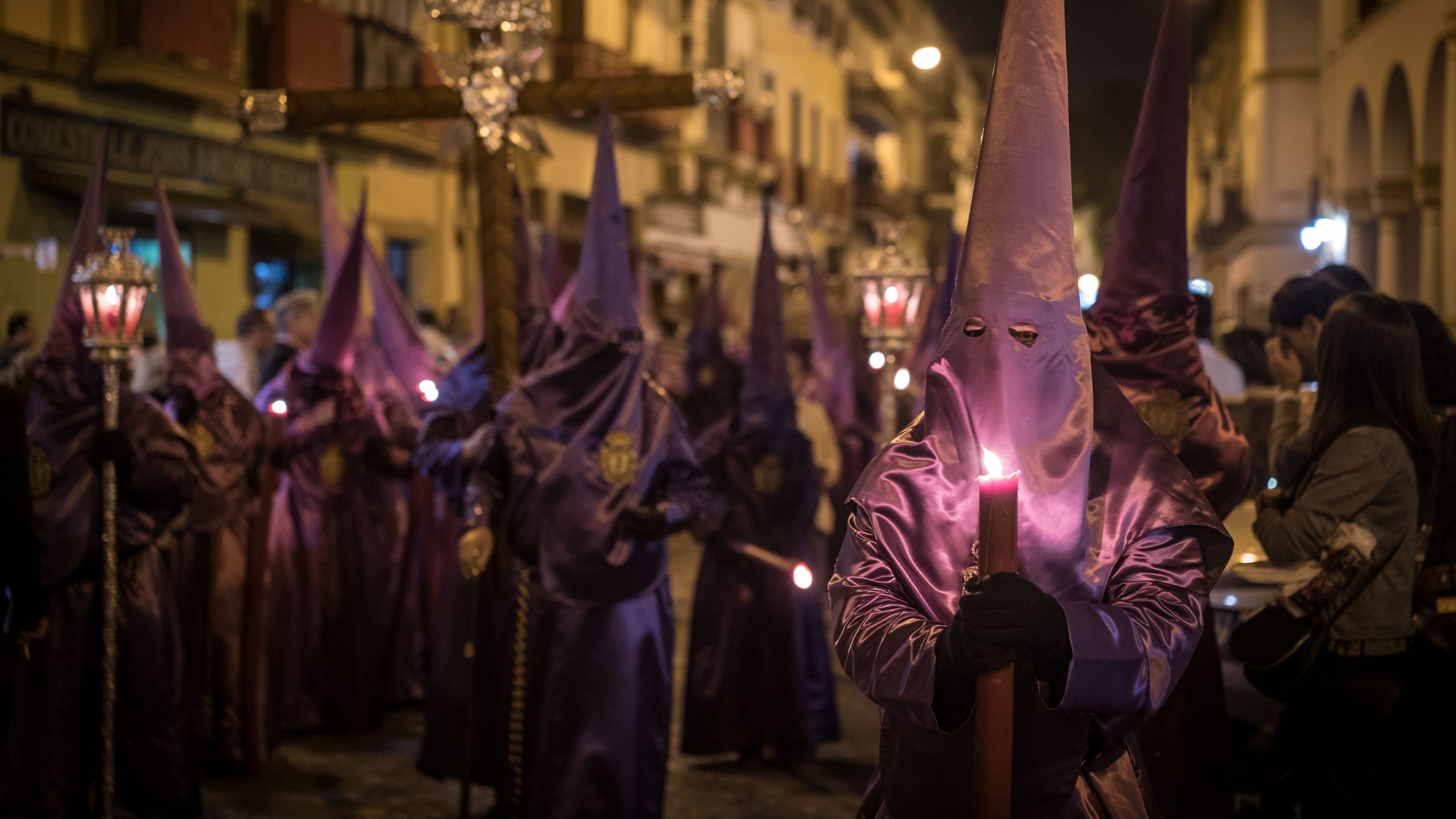 En Semana Santa, las procesiones son una tradición En Semana Santa, las procesiones son una tradición