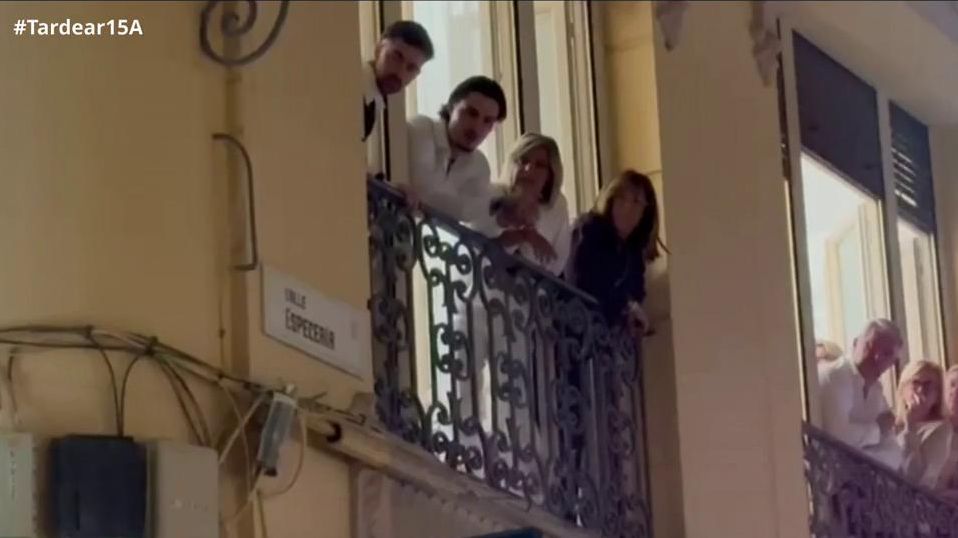 Exclusiva | Las imágenes de Terelu Campos emocionada durante una procesión de Semana Santa: