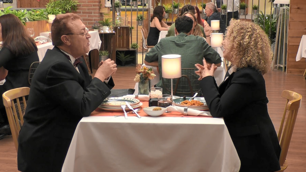 Lourdes y Francisco se conocen durante su cita en 'First Dates'