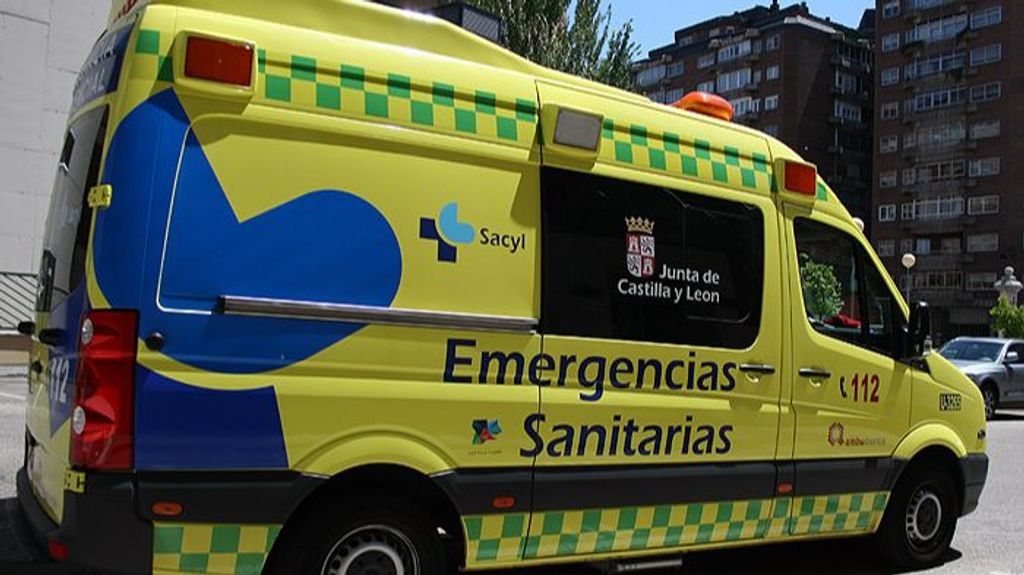 Imagen de archivo de una ambulancia de Castilla y León
