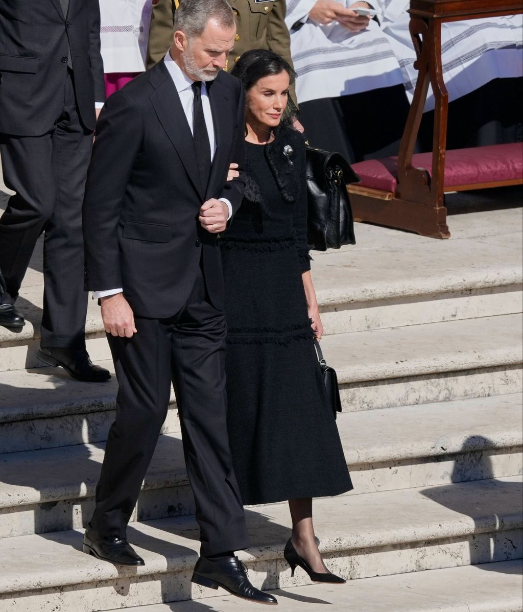 El look de Letizia en el funeral del papa Francisco