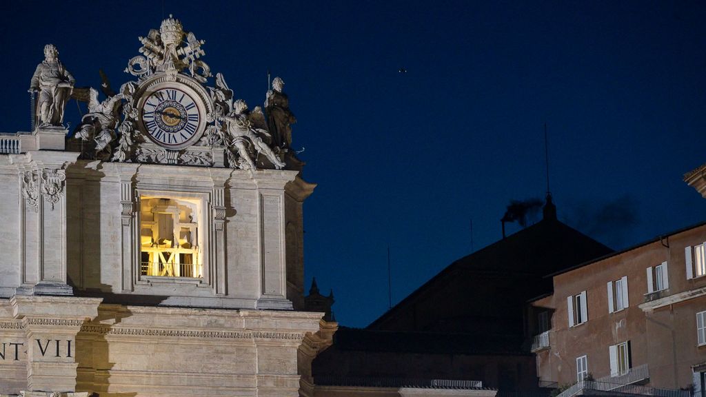 Fumata negra en el Vaticano